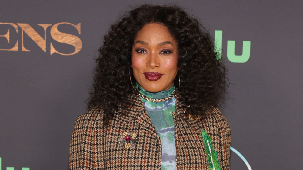 Angela Bassett parle de la série sur la faune sauvage “Queens” de National Geographic