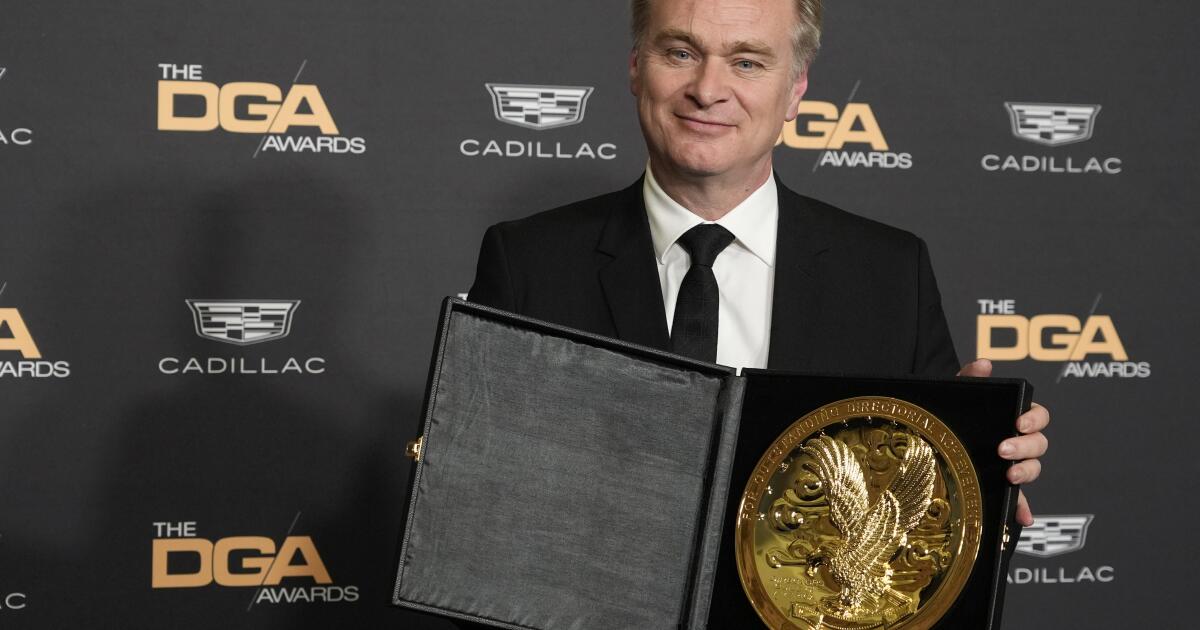 Christopher Nolan remporte le prix DGA pour ‘Oppenheimer’