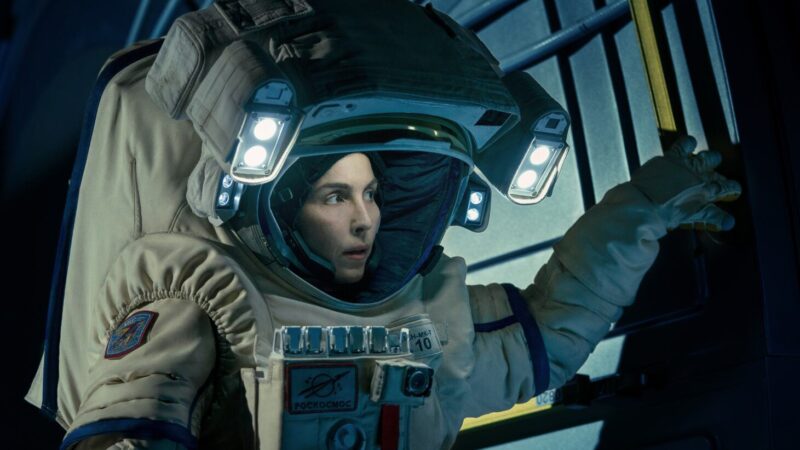 Critique de “Constellation” : Une série de science-fiction intelligemment écrite qui se joue comme une histoire de fantômes glaçante