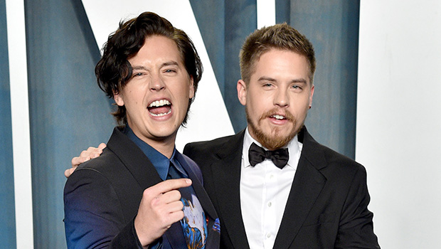 Dylan Sprouse se souvient d’une bagarre avec Cole sur le plateau de “La Vie de Palace de Zack et Cody” – Hollywood Life