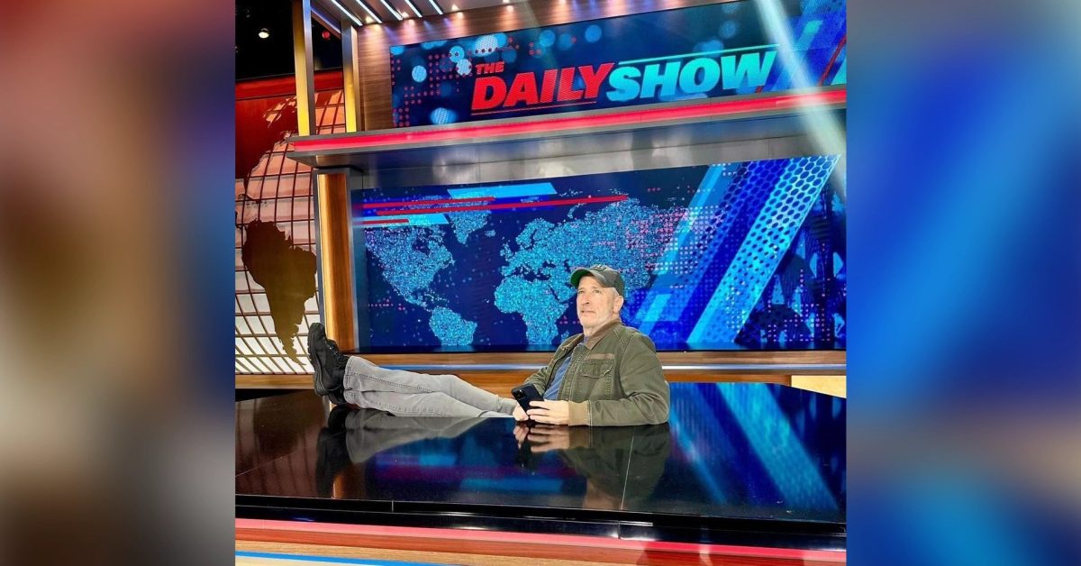 Jon Stewart critique Apple en révélant les raisons de son départ de TV+