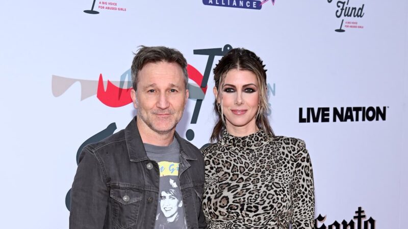 Kelly Rizzo en couple avec Breckin Meyer après la perte de Bob Saget