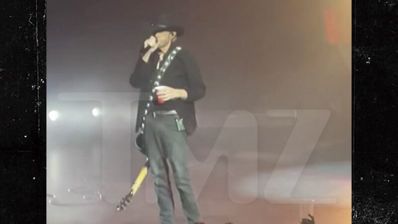La mère de Toby Keith rejoint la scène pour son dernier spectacle avant sa mort