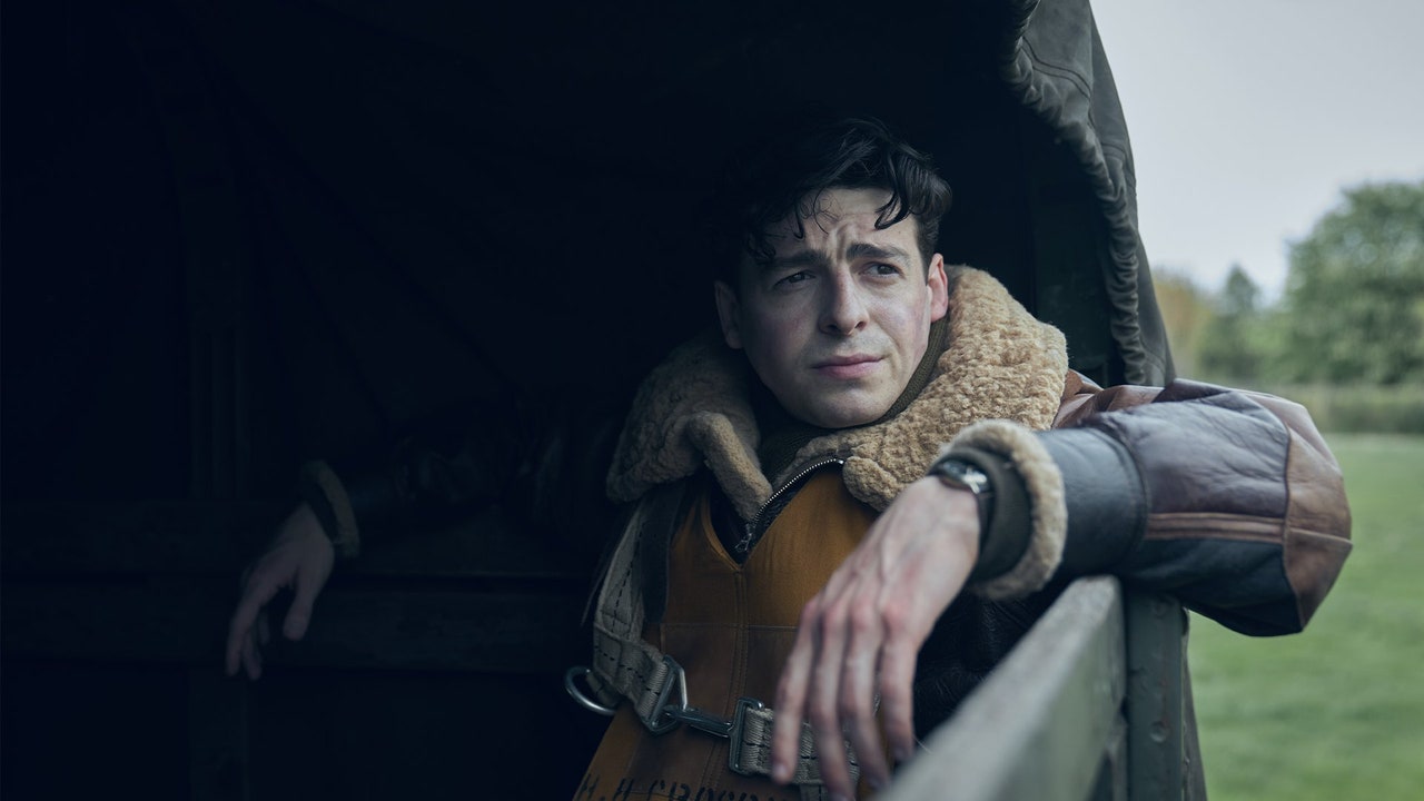 L’acteur Anthony Boyle parle de ses combats contre le mal de l’air et sa vie chargée en 2024
