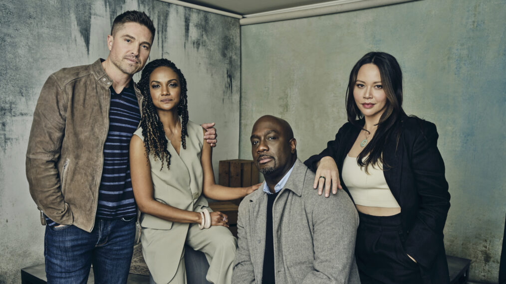 Les coulisses du mariage sauvage de Nolan et Bailey révélées par la distribution de ‘The Rookie’ (VIDÉO)