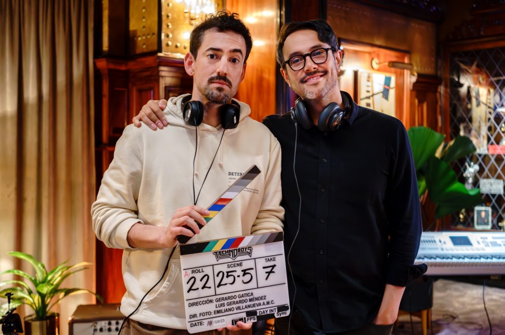 Luis Gerardo Méndez dirigera et jouera dans le film Netflix “Technoboys”