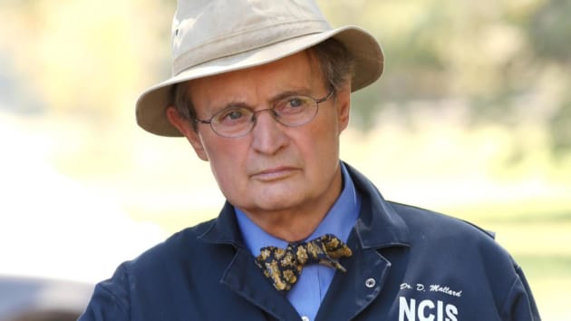 NCIS dévoile son projet pour rendre hommage à David McCallum dans un épisode final émouvant avec Dr. Donald “Ducky” Mallard