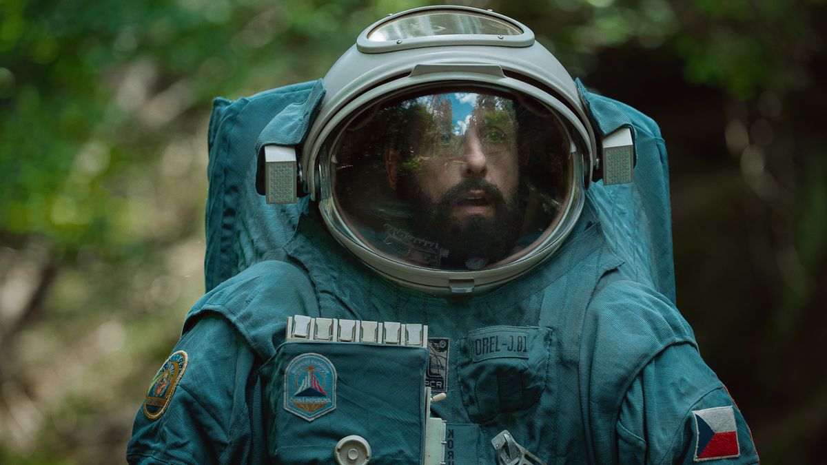 Cinq films similaires à “Spaceman” sur Netflix mais en mieux