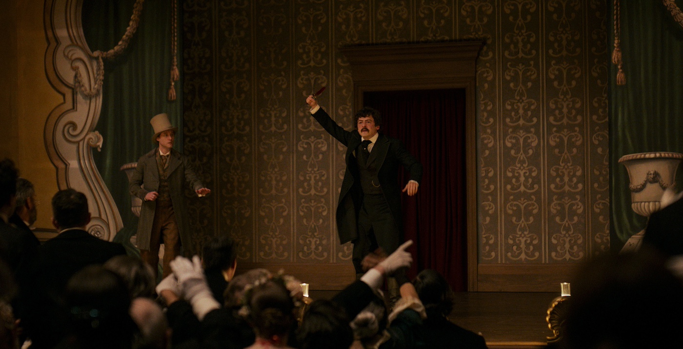 Nouvelle bande-annonce de “Manhunt” dévoile le thriller sur l’assassinat d’Abraham Lincoln sur Apple TV+