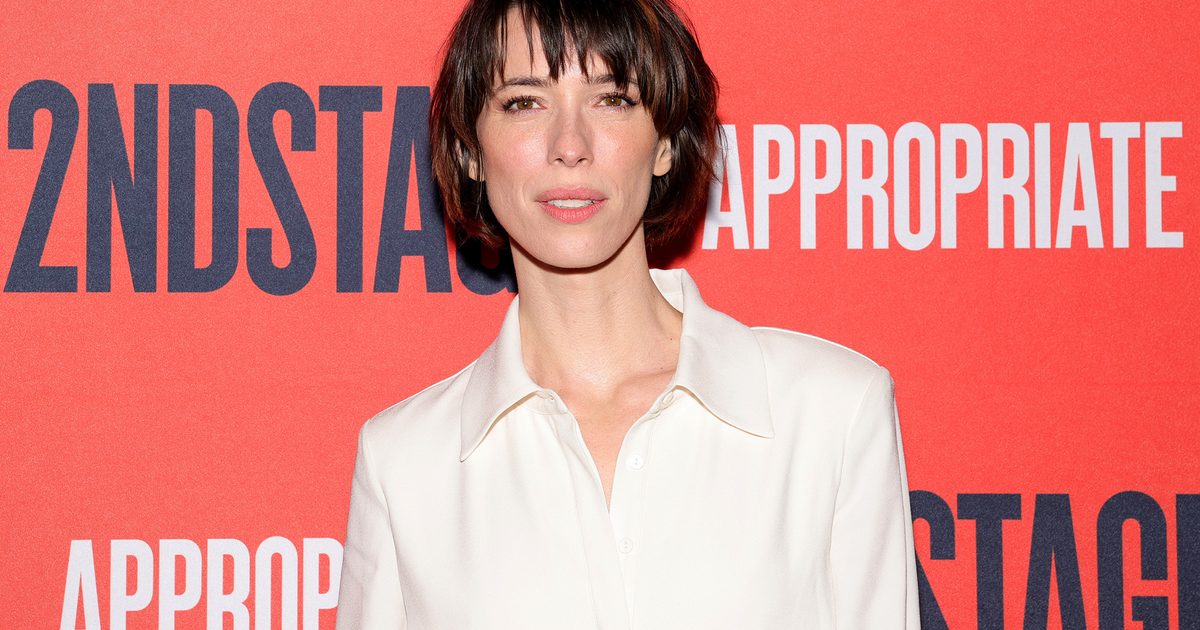 Rebecca Hall en tête d’affiche du nouveau drame captivant de la BBC : Les Auditeurs