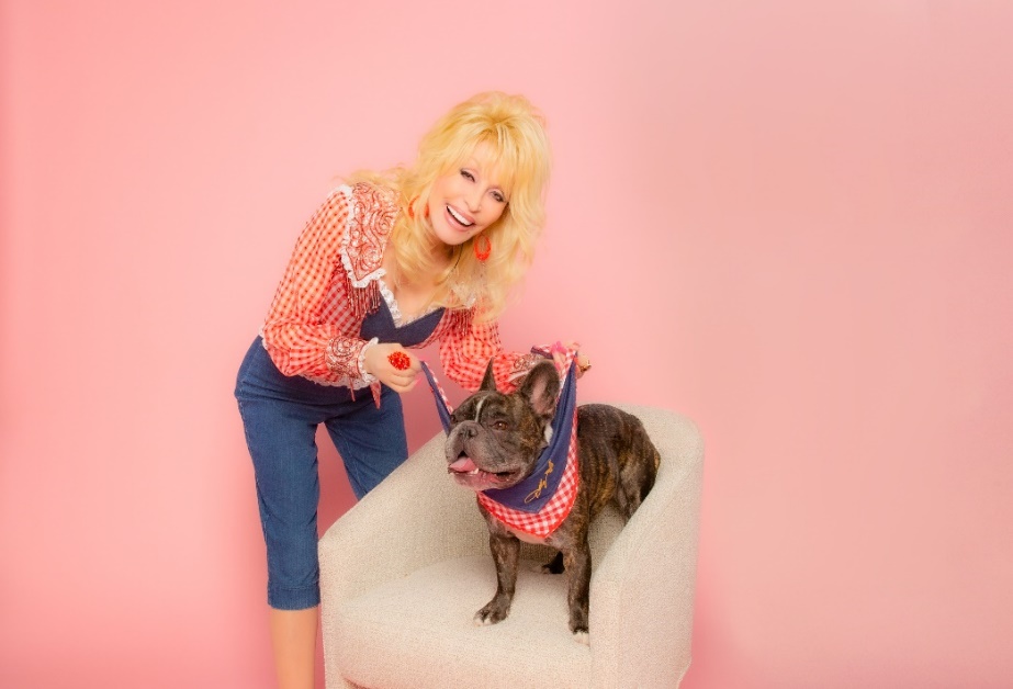 Regarder Dolly Parton’s Pet Gala hors des USA sur Paramount Plus