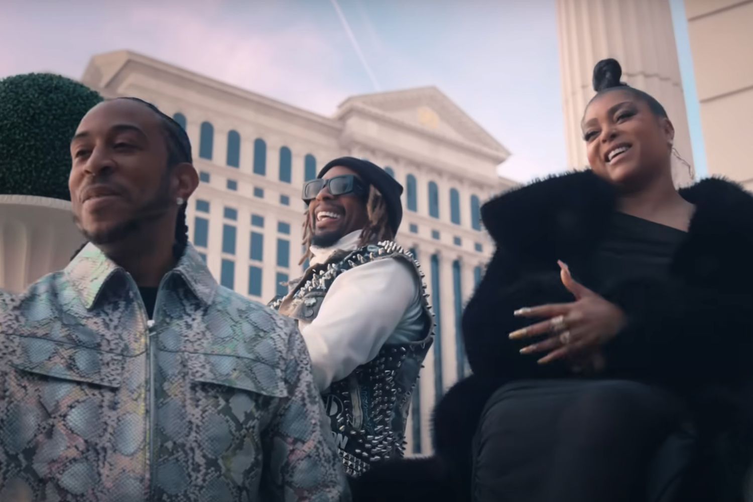 Regarder le court-métrage “Where’s Usher?” d’Apple Music avant le Super Bowl