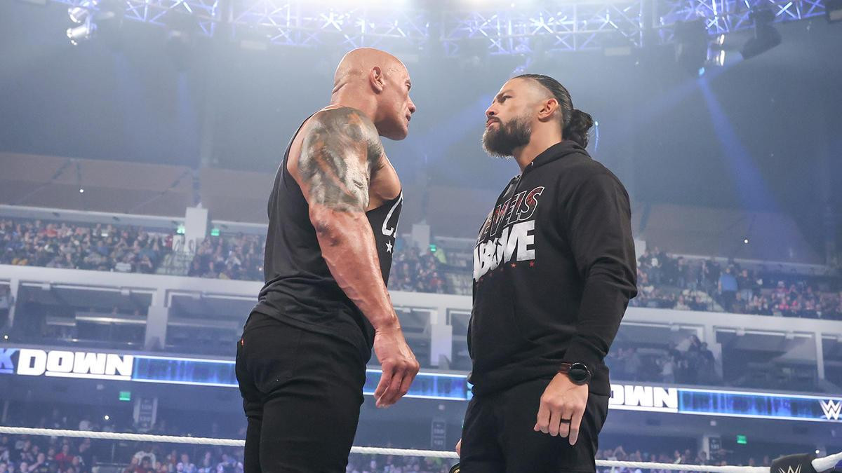 Regardez le segment de The Rock et Roman Reigns atteindre 3 millions de vues sur YouTube