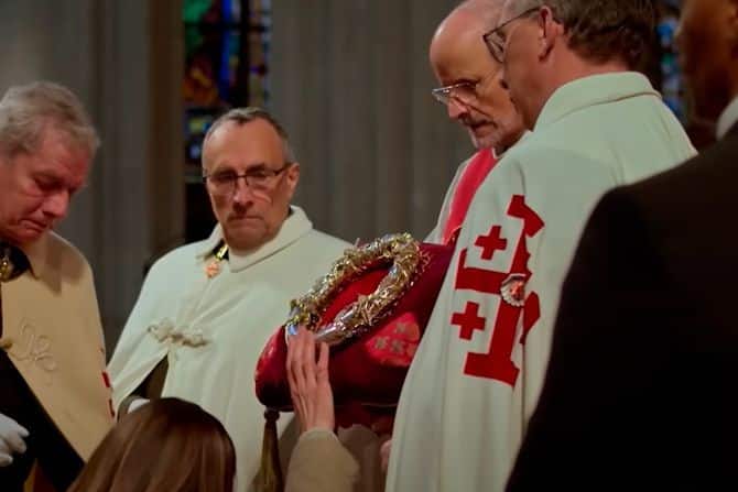 Série Netflix sur les reliques catholiques : Mystères de la foi