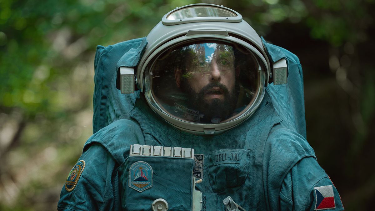 Spaceman : le film de science-fiction insipide d’Adam Sandler sur Netflix
