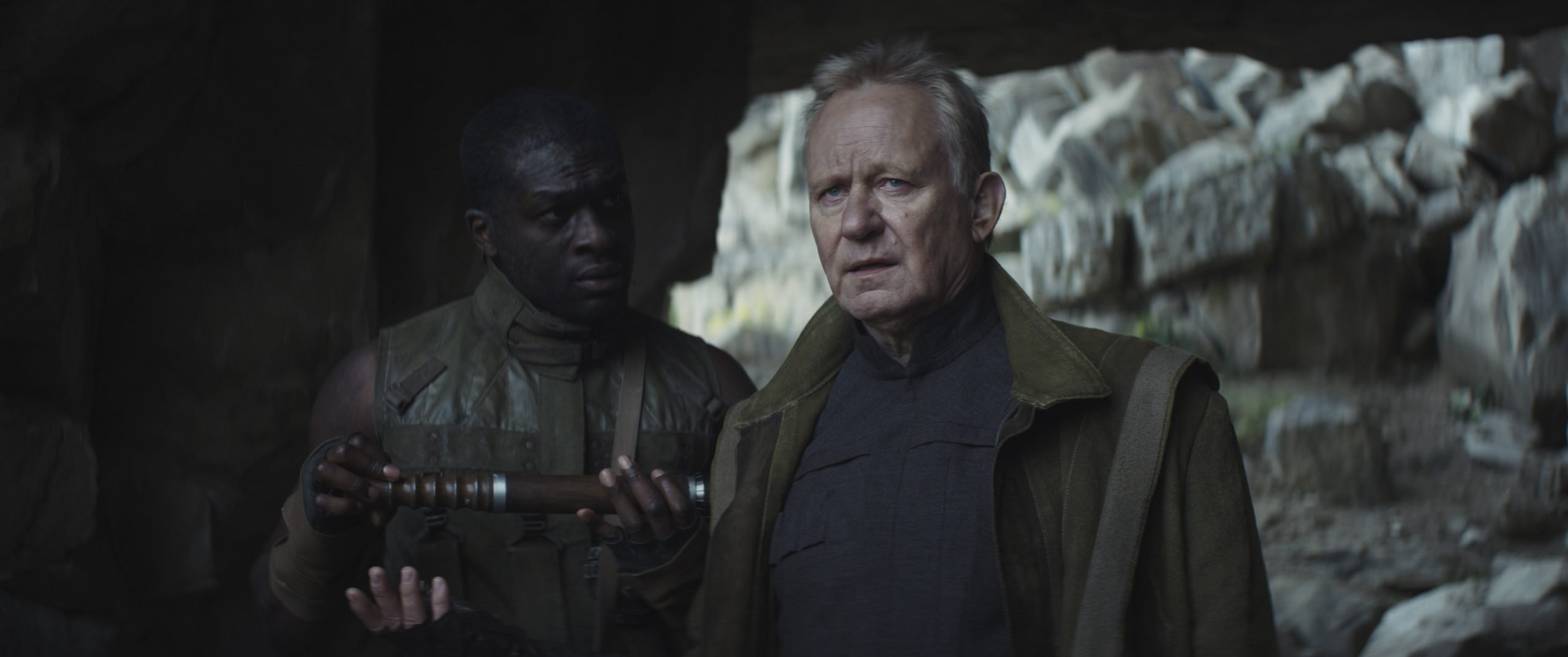 Stellan Skarsgård satisfait de la fin de la saison 2 d’Andor, réitère son éloge pour l’écriture de la série