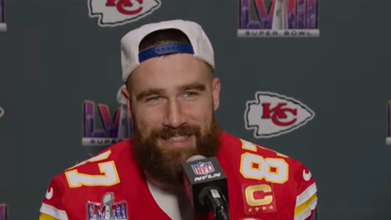Travis Kelce doute de la présence de Taylor Swift au Super Bowl