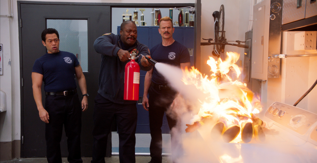 TruTV annule Tacoma FD : Pas de saison 5 pour la série comique – annulations et renouvellements de séries TV, audiences