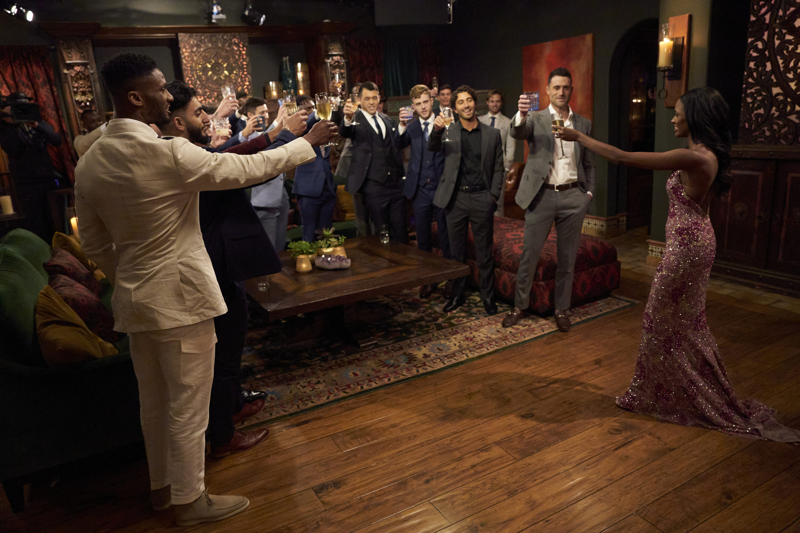 Votes et classements pour la saison 20 de The Bachelorette sur ABC : émissions annulées et renouvelées, audience.