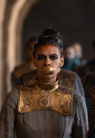 Egwene as a Damane Off to Battle - The Wheel of Time Season 2 Episode 8