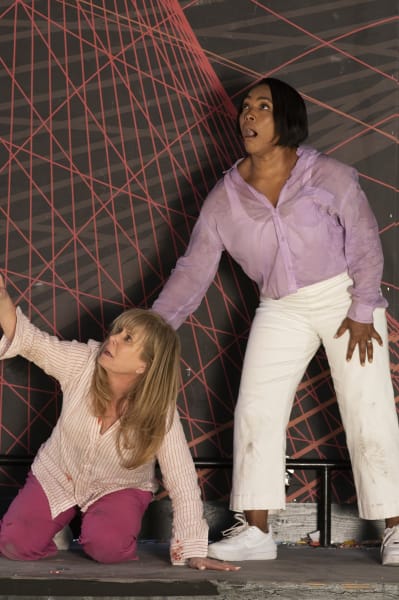 Looking Up - 9-1-1 Season 7 Episode 3