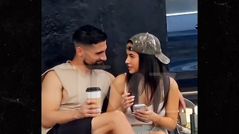 Becky G et Sebastian Lletget : leur amour ressuscité en images attendrissantes