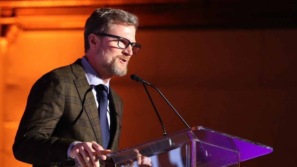 Dale Earnhardt Jr. quitte NBC pour Amazon et WBD