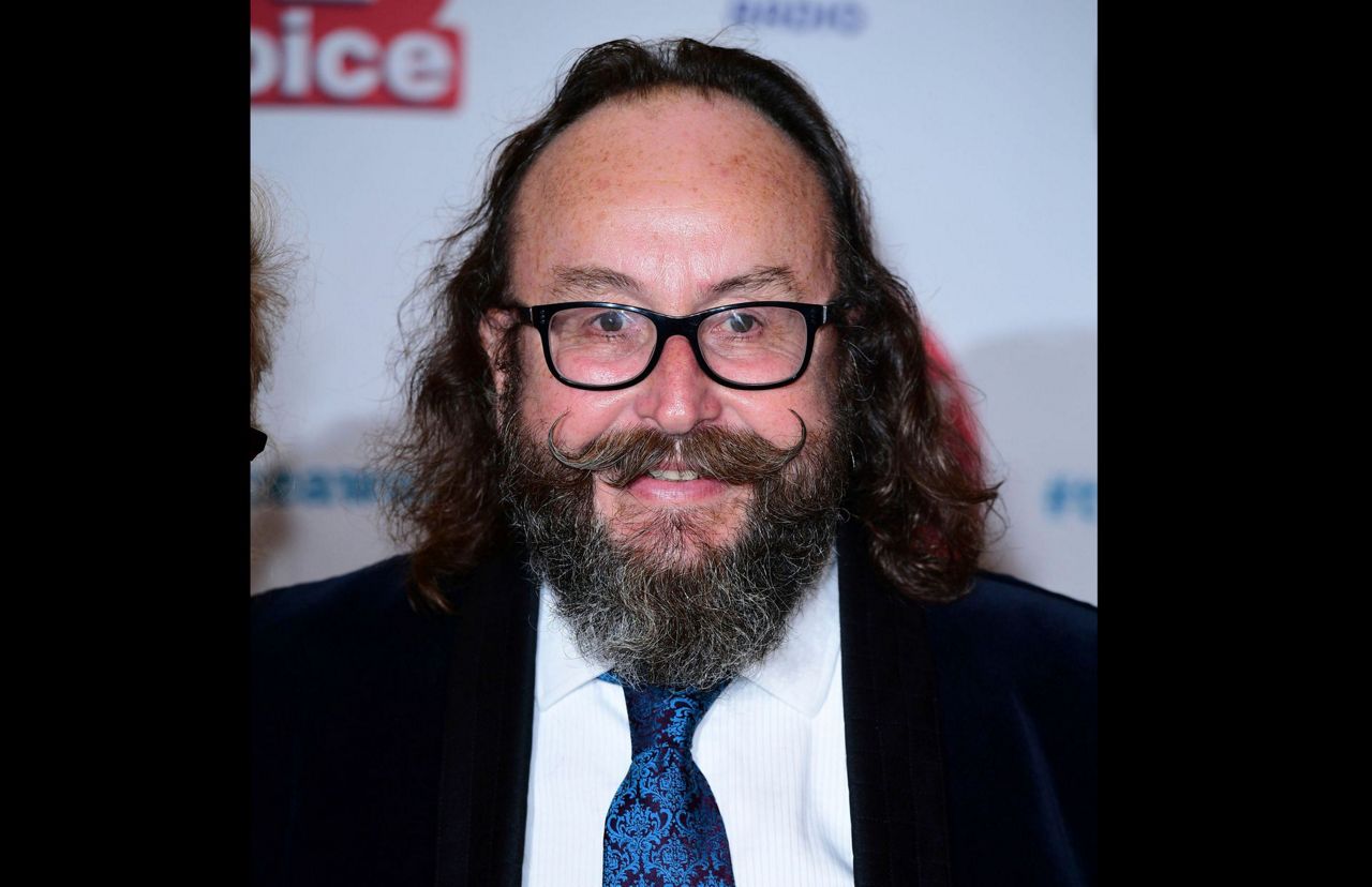 Décès de Dave Myers, chef TV connu des “Hairy Bikers”, à 66 ans