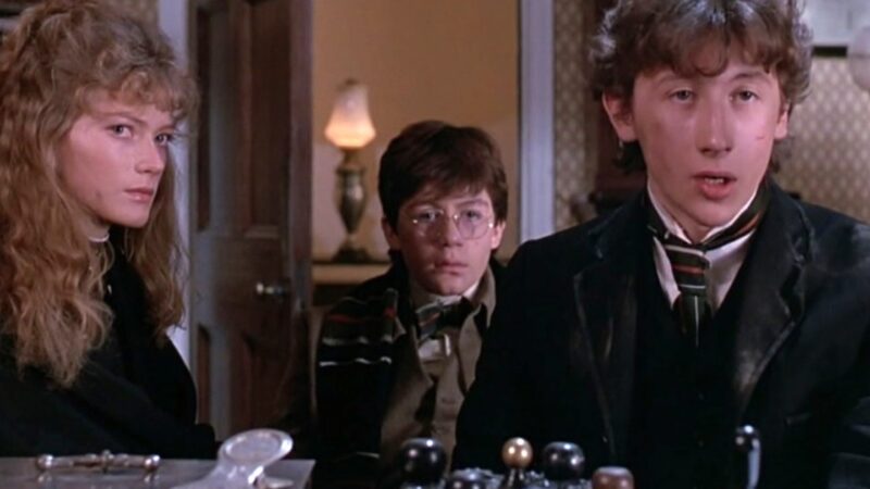 Découvrez comment regarder Young Sherlock Holmes en streaming sur Amazon Prime Video et Paramount Plus