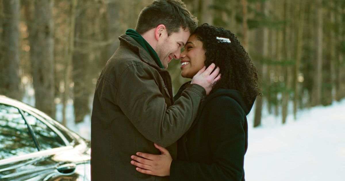 Découvrez le film Sappy Holiday sur Amazon Prime Video !