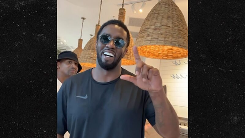 Diddy souriant et vivant sa vie à Miami : nouvelles perspectives prometteuses.