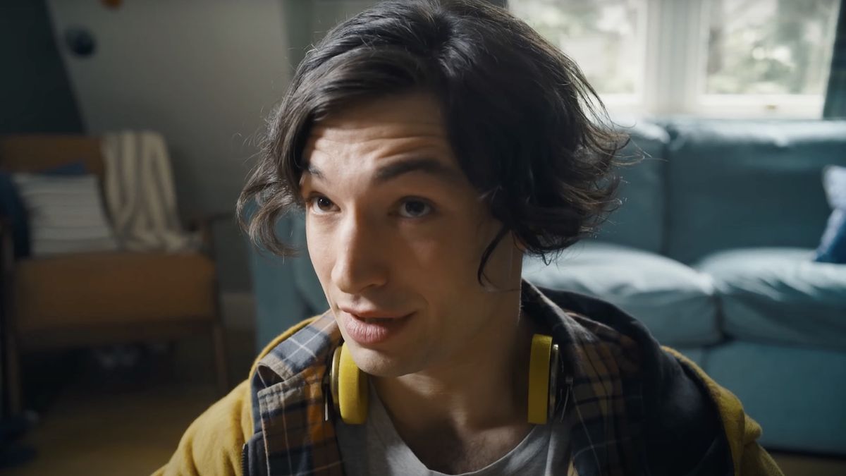 Eric Bauza remplace Ezra Miller dans Invincible : les détails choquants.