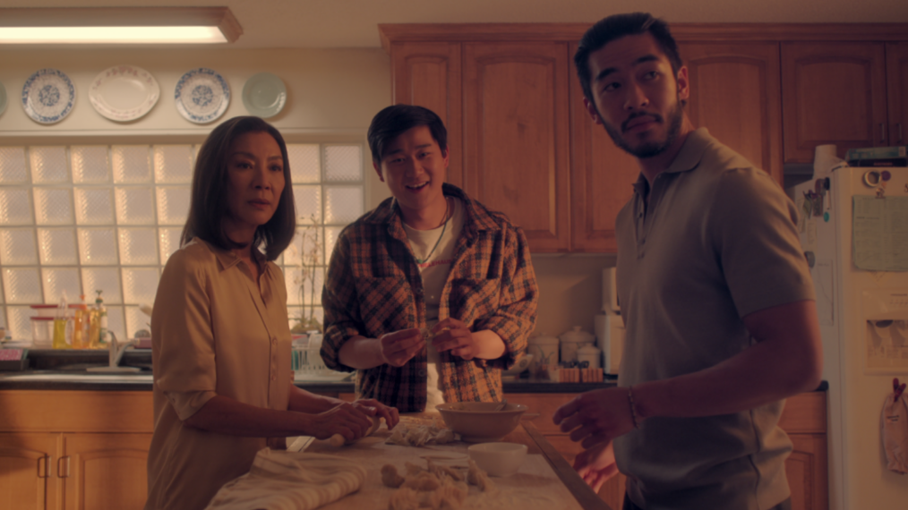Fans en colère : Netflix annule « The Brothers Sun » après une saison