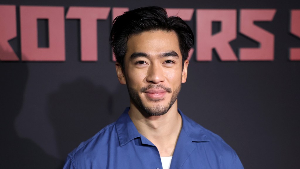 Justin Chien réagit à l'annulation de la série "Brothers Sun" | Series 80