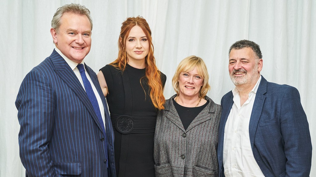 Karen Gillan et Hugh Bonneville interviewés sur la série Douglas de Cancel Culture