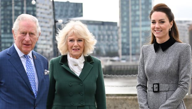 Le Roi Charles III soutient publiquement la Princesse Kate face au cancer