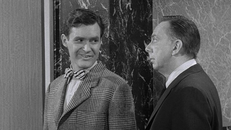 Regardez The Twilight Zone (1959) Saison 3 sur Paramount Plus