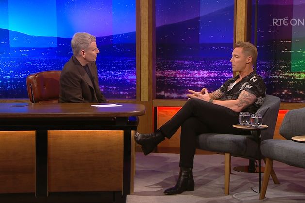 Ronan Keating critique Louis Walsh dans Celebrity Big Brother