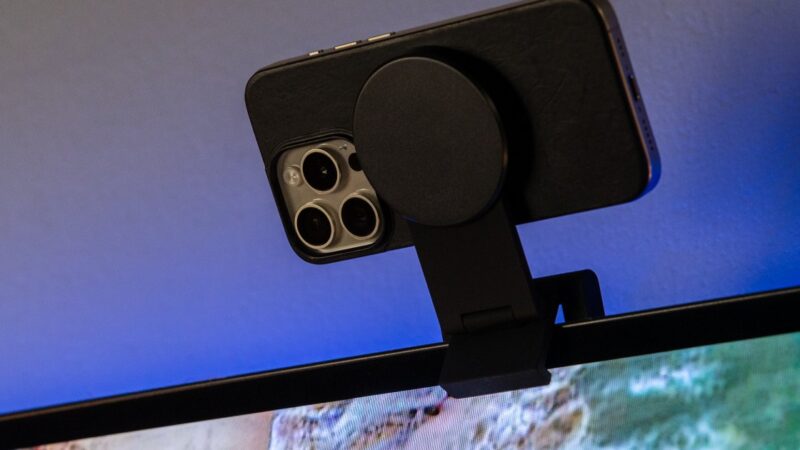 Test du support iPhone Belkin avec MagSafe pour Apple TV 4K : une révolution pour les appels vidéo !