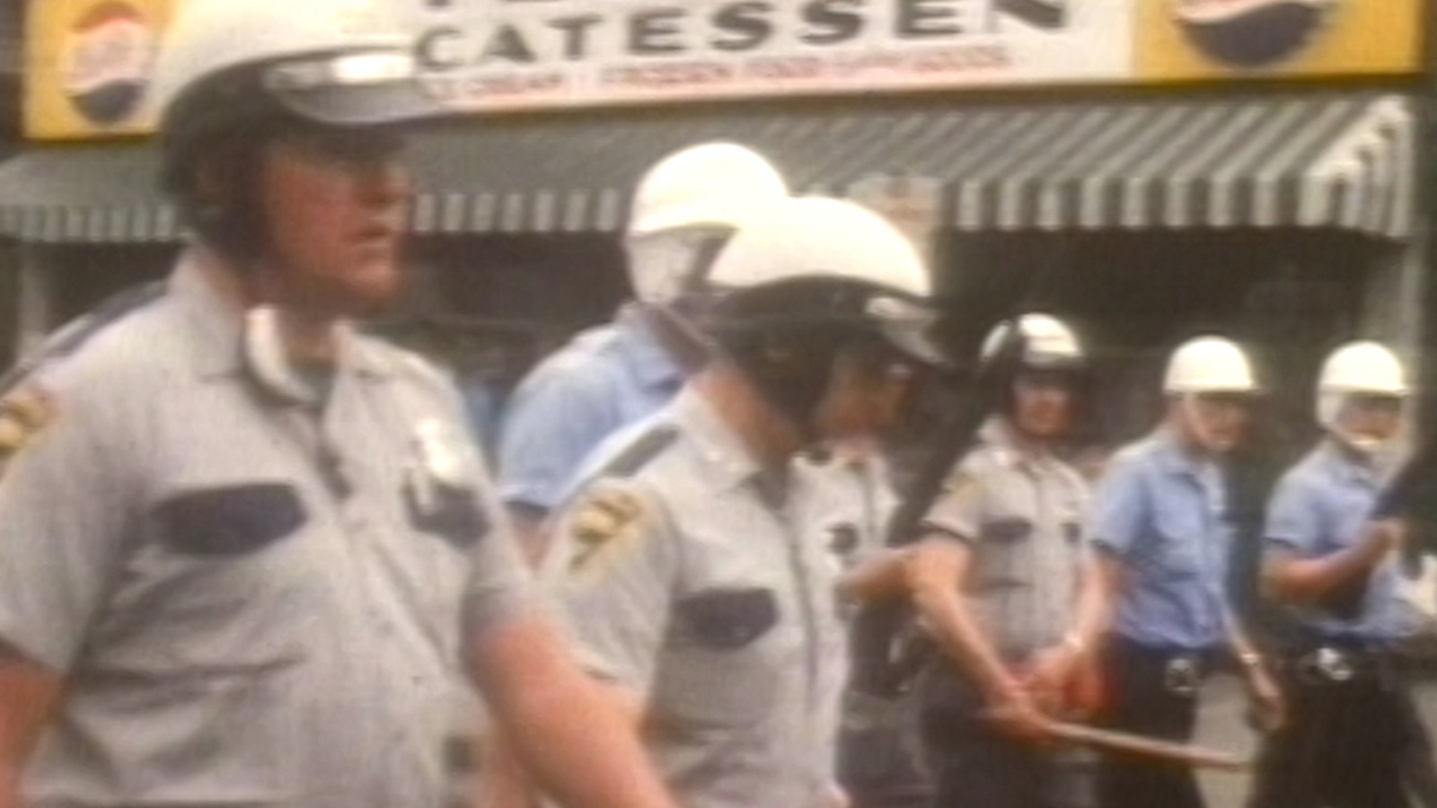 Découvrez le documentaire “Power” : histoire controversée de la police aux États-Unis