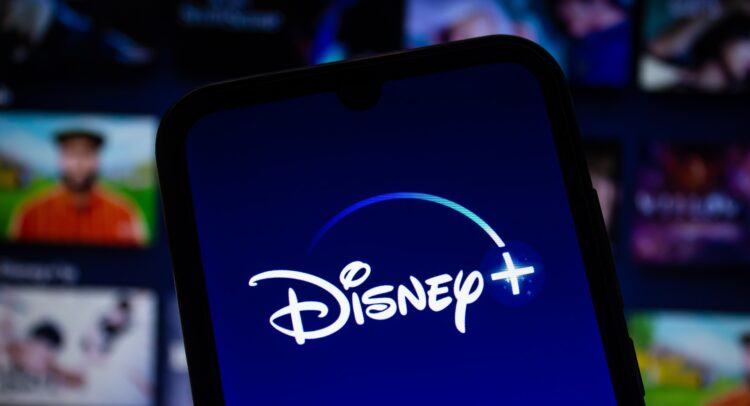 Investisseurs, Méfiez-vous : Disney à la Croisée des Chemins