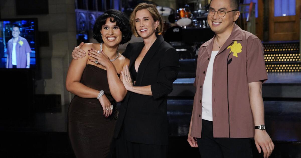 Kristen Wiig brille dans son retour éclatant à “Saturday Night Live”