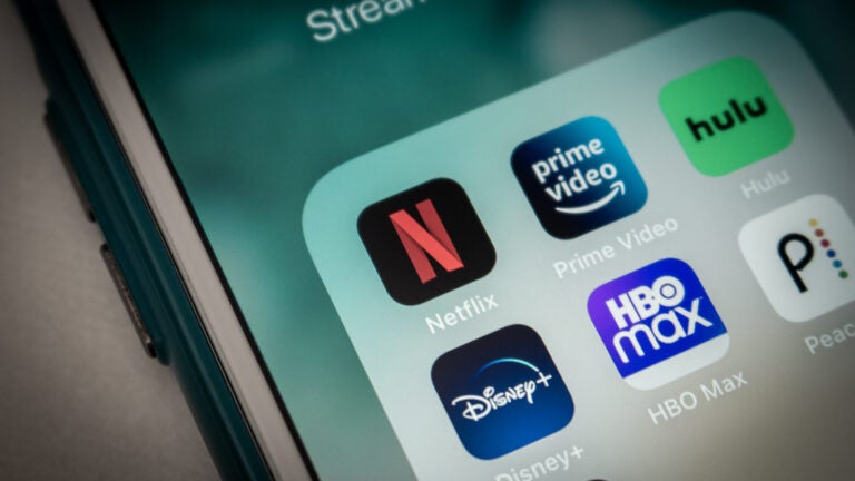 Les abonnements streaming en hausse : quel impact pour les fans de séries TV ?
