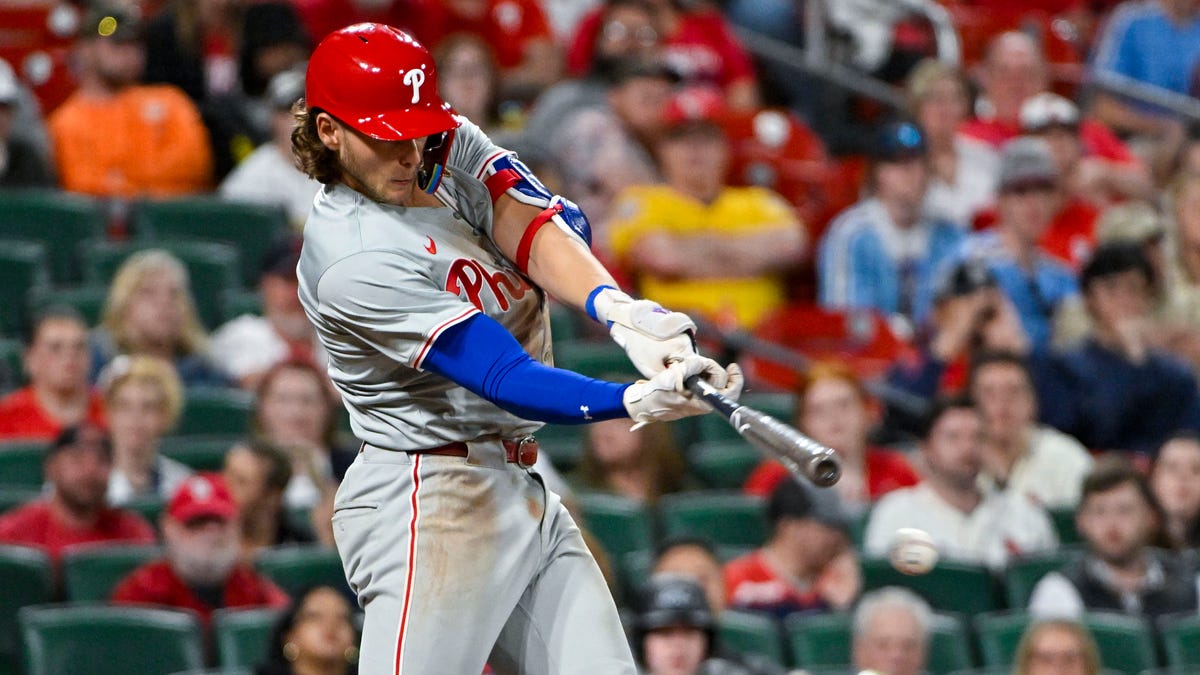 Phillies face Cardinals tonight at Busch Stadium