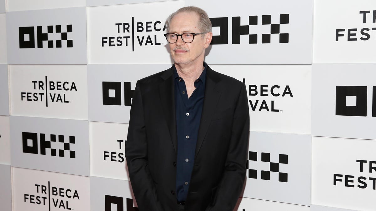 Steve Buscemi rejoint le casting de la saison 2 de Wednesday sur Netflix