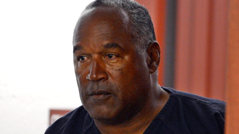 Programme signé par O.J. Simpson au recital de sa fille vendu aux enchères