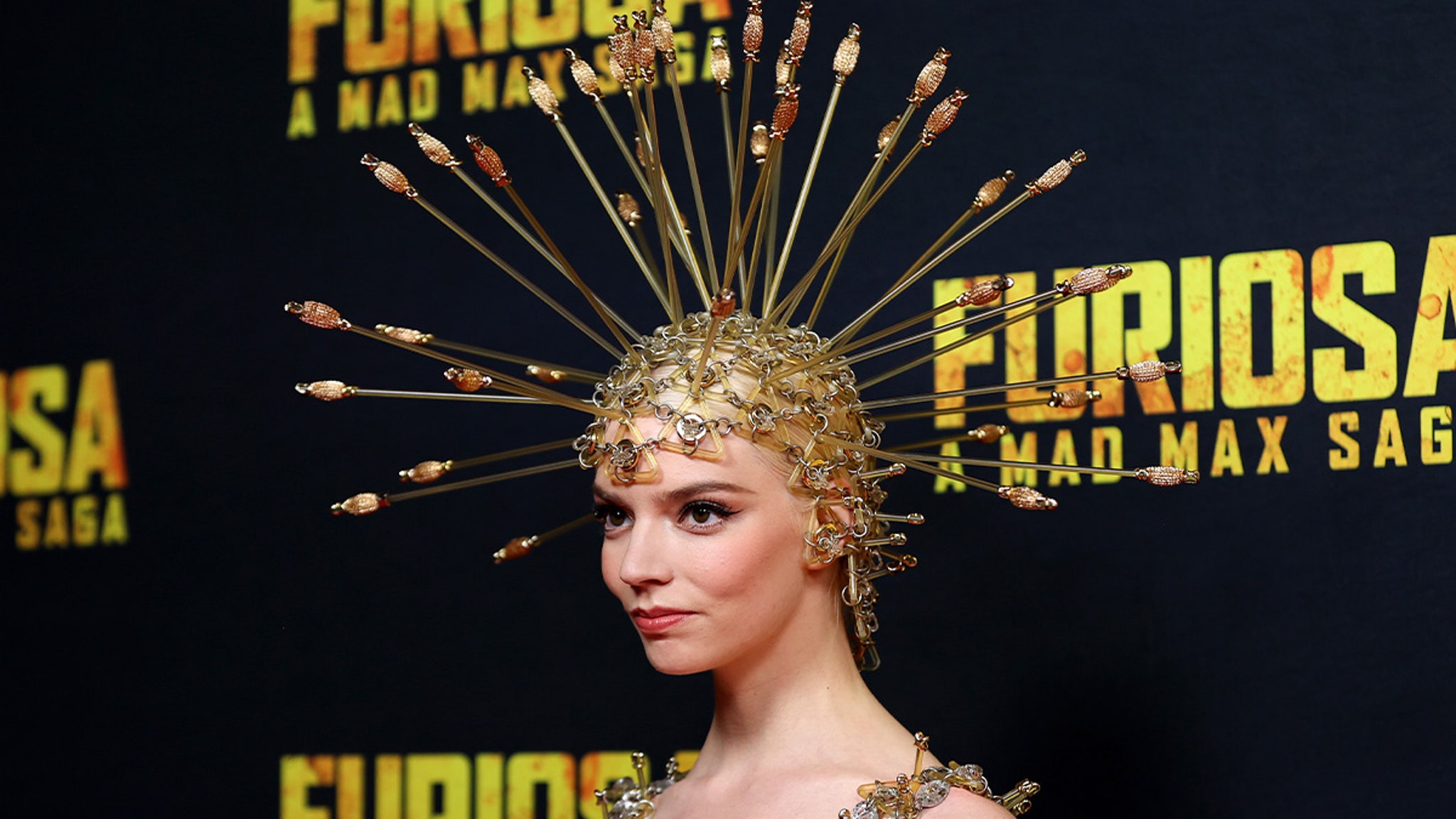 Anya Taylor-Joy enflamme le tapis rouge de “Furiosa: A Mad Max Saga”