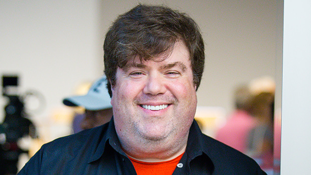 Dan Schneider sérieux accusé : les anciens de Nickelodeon révèlent tout