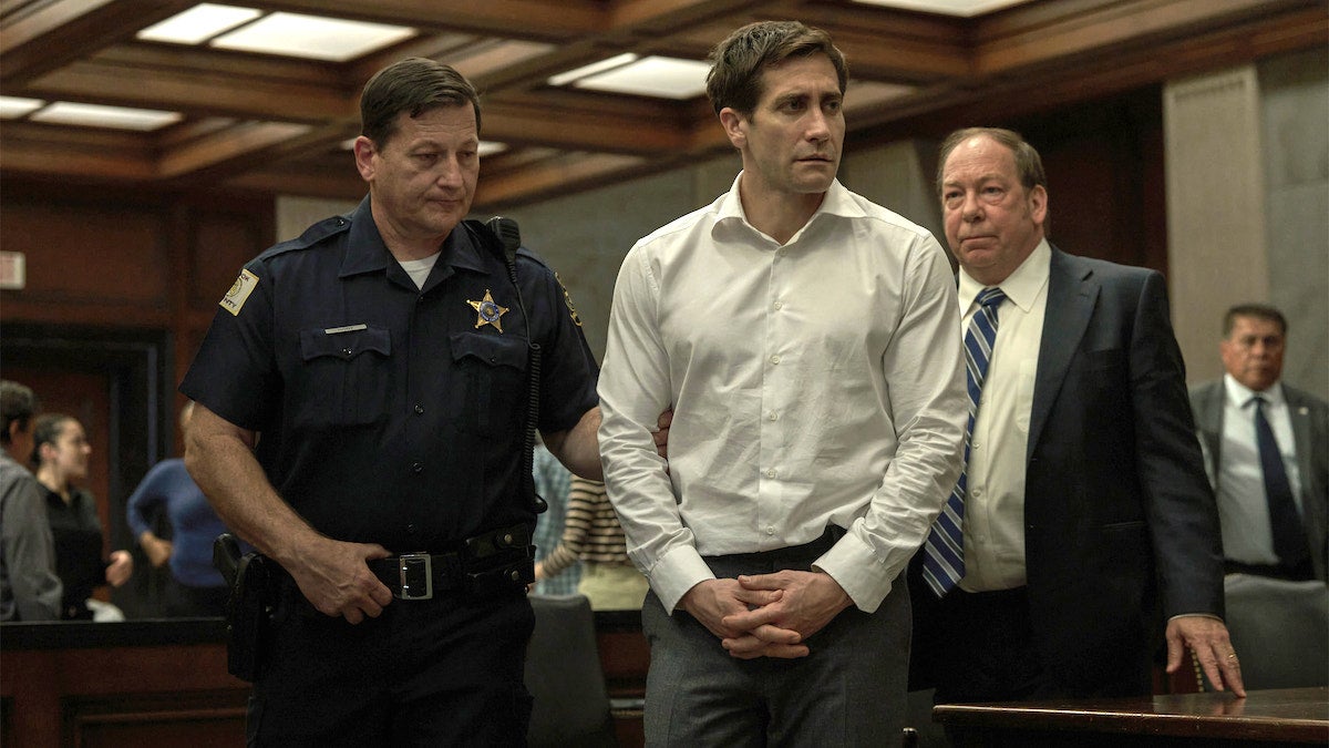 Jake Gyllenhaal trahi sa femme dans “Présumé innocent” : bande-annonce dévoilée !