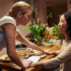 Villanelle holds onto Eve